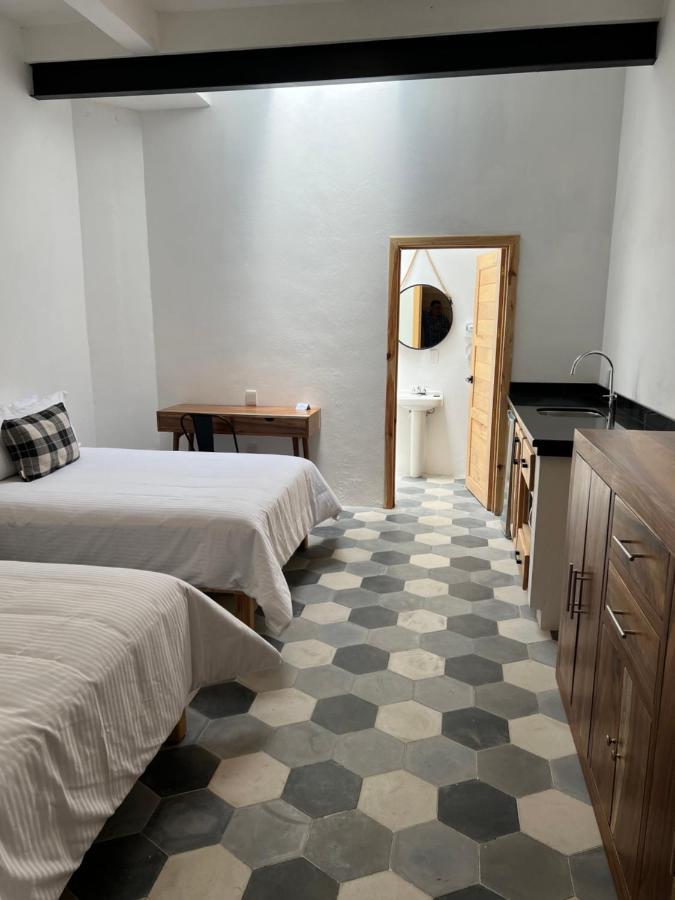 Hotel De La Montana *